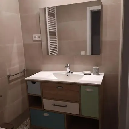 Rincon En Edificio Modernista En Centro De Soria