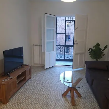 Rincon En Edificio Modernista En Centro De *